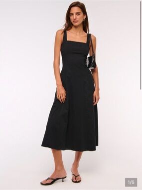 Abercrombie & Fitch Black Square-Neck Midi Dress